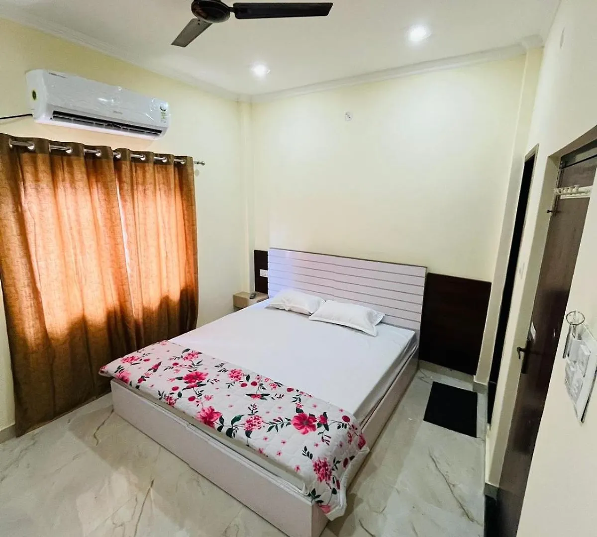 River View Paying Guest House Varanasi